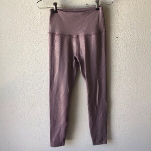 Beyond Yoga twinkle high waisted midi leggings Small